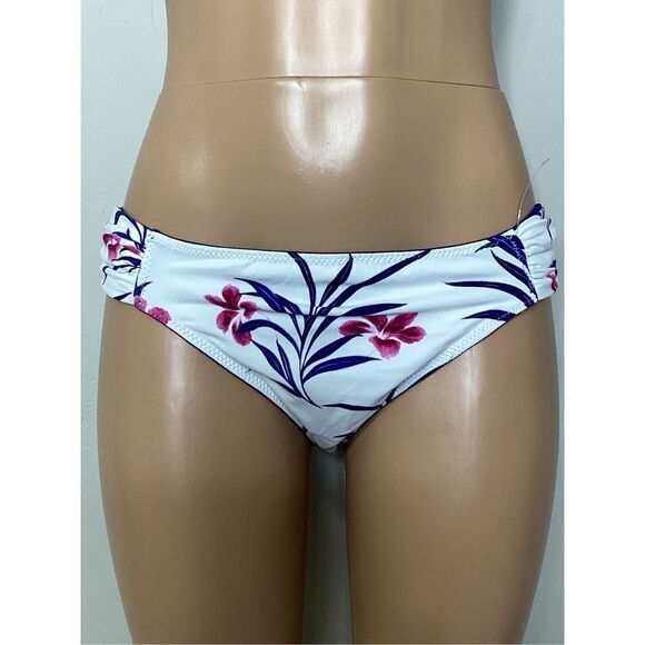 New. Tommy Bahama floral reversible bikini bottom. Extra large. . Retails $79 - Picture 3 of 12